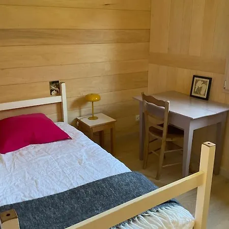 Petite Maison En Bois Proche De Niort Vouille (Poitou Charentes)